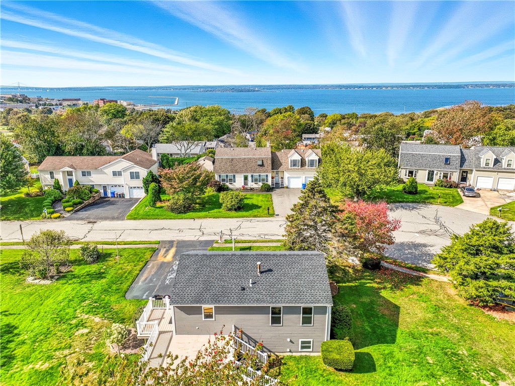 19 Cows Path Road Middletown, RI 02842 - Photo 38 of 40