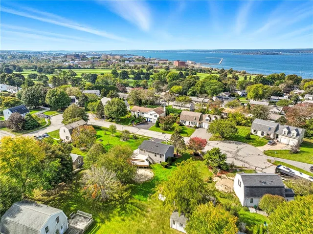 $620,000 | 19 Cows Path Road, Middletown, RI 02842