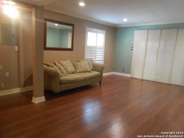 $1,595 | 2300 Nacogdoches Road, Unit 118E, San Antonio, TX 78209