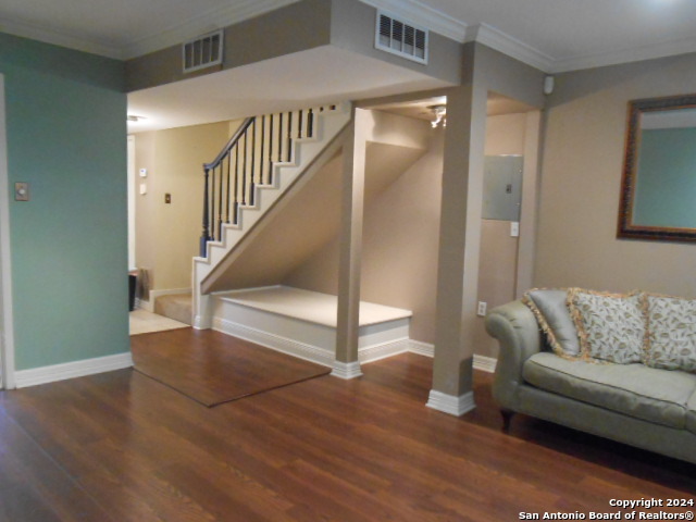 2300 Nacogdoches Road, Unit 118E San Antonio, TX 78209 - Photo 18 of 35 a living room with furniture and a hard wood floor