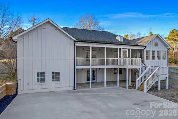 a view of a house with a outdoor space