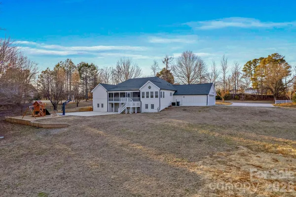 a view of outdoor space with entertaining space