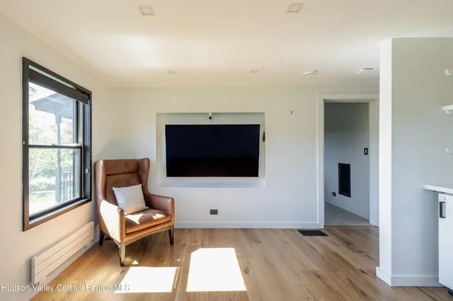 $1,100,000 | 106 Station Road, Salisbury Mills, NY 12577