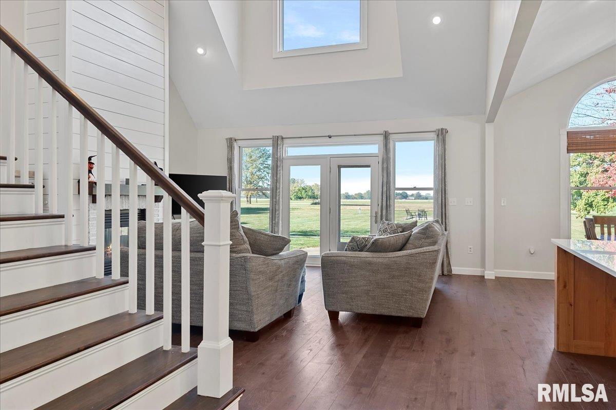 265 South Oaklane Road Springfield, IL 62712 - Photo 5 of 59