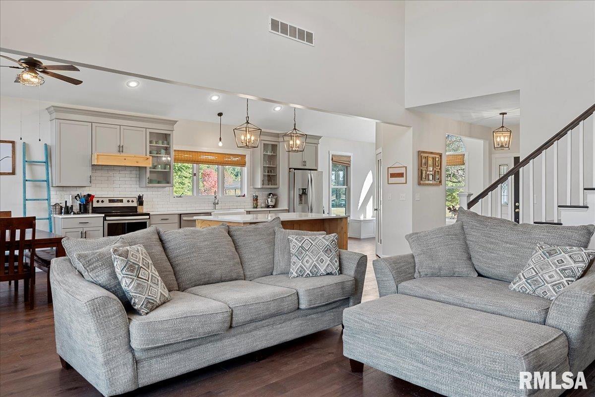 265 South Oaklane Road Springfield, IL 62712 - Photo 8 of 59