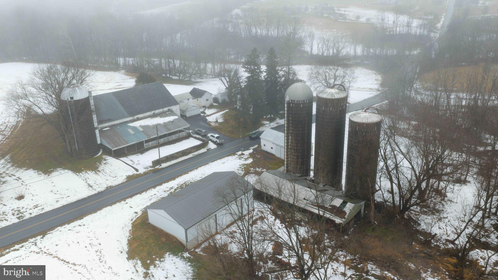 430 Stehman Road Lancaster, PA 17603 - Photo 31 of 43 a vase of flowers sitting on a table