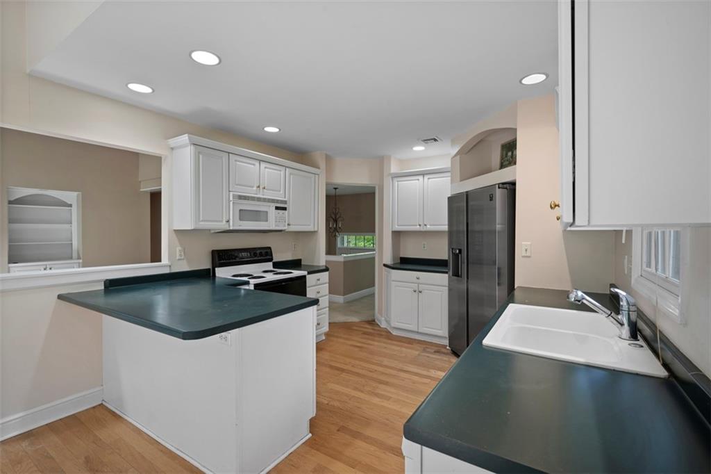 10276 Rinaman Road Wexford, PA 15090 - Photo 10 of 39 Gallery Image 10