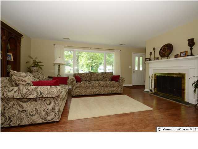 261 Rutledge Drive Middletown, NJ 07701 - Photo 2 of 3 Additional Photo