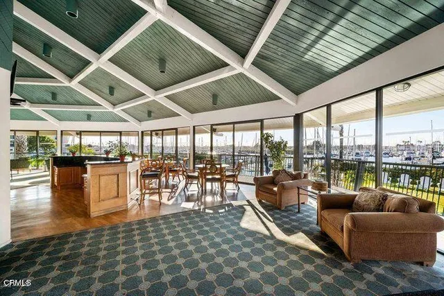 $2,650 | 3101 Peninsula Road, Unit 312, Oxnard, CA 93035