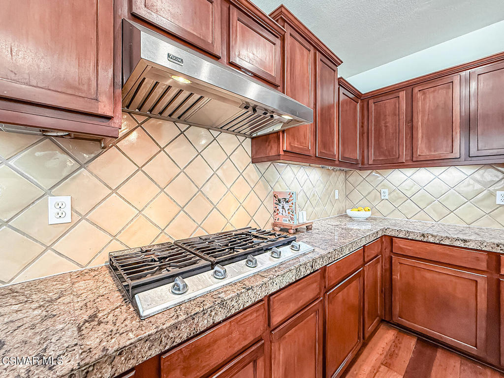 180 Brooks Road Simi Valley, CA 93065 - Photo 20 of 68 Gallery Image 20