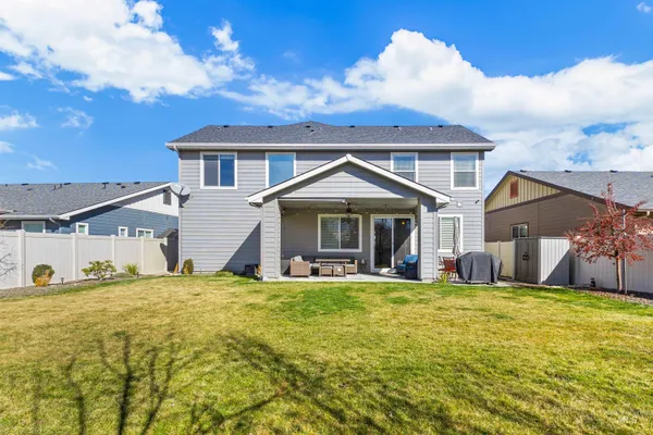 $590,900 | 5483 West Astonte Drive, Meridian, ID 83646