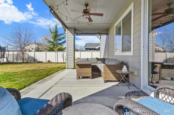 $590,900 | 5483 West Astonte Drive, Meridian, ID 83646