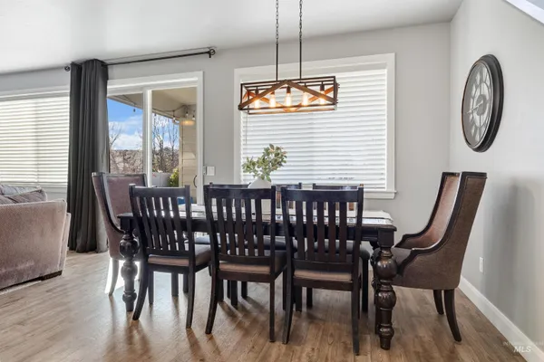 $590,900 | 5483 West Astonte Drive, Meridian, ID 83646