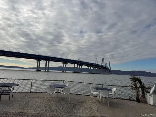 a view of outdoor space