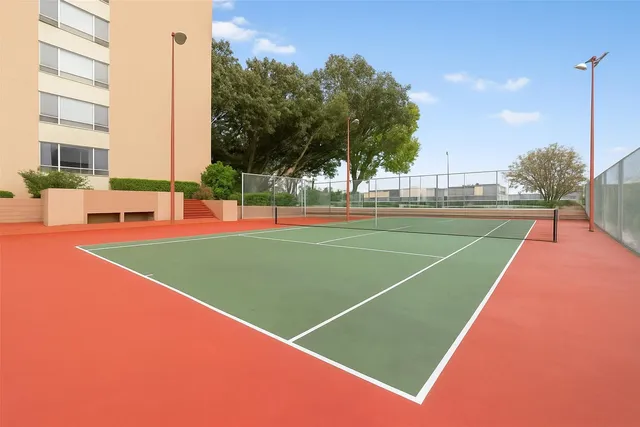 a view of a tennis court
