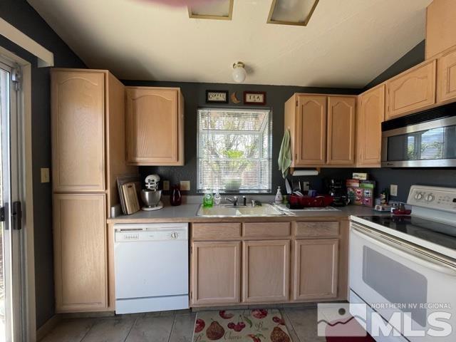 6568 Fall River Circle Reno, NV 89523 - Photo 8 of 25 Photo 9