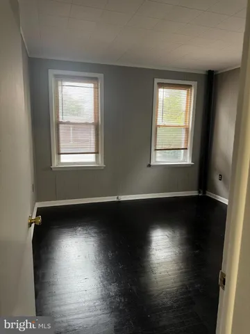 $1,600 | 331 West Front Street, Unit 2, Florence, NJ 08518