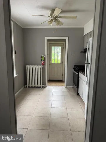 $1,600 | 331 West Front Street, Unit 2, Florence, NJ 08518