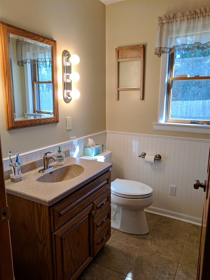 11385 Sarle Road Freeland, MI 48623 - Photo 26 of 44