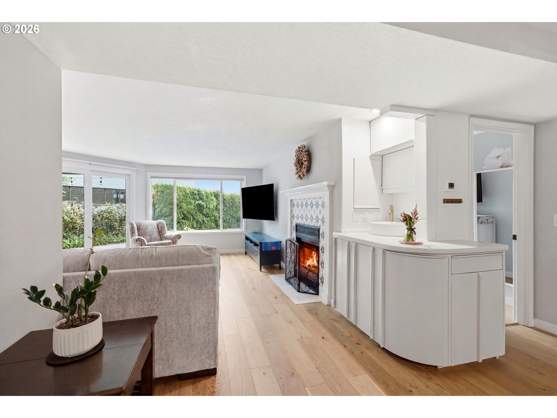 5620 South Riverside Lane, Unit 1 Portland, OR 97239 - Photo 11 of 45