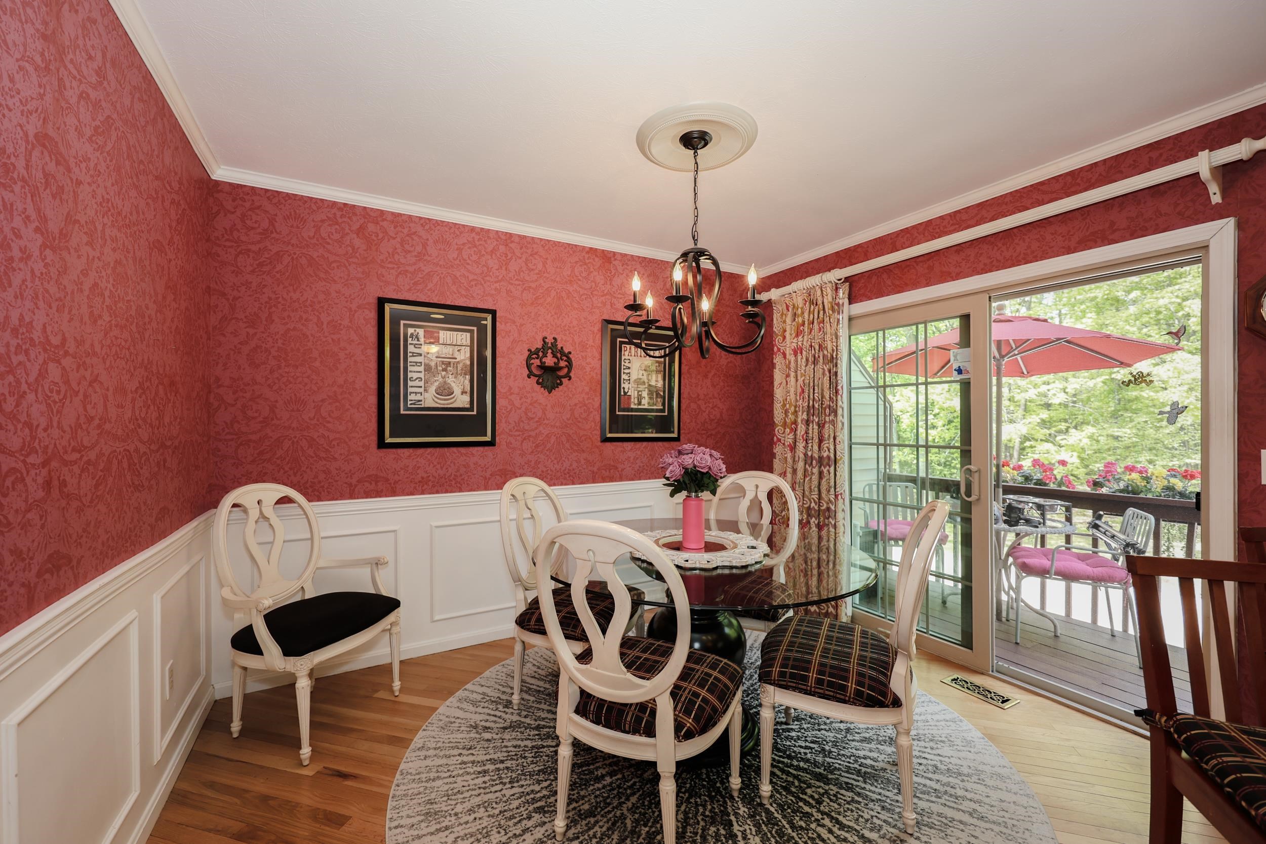 31 Stanstead Place Nashua, NH 03063 - Photo 9 of 42