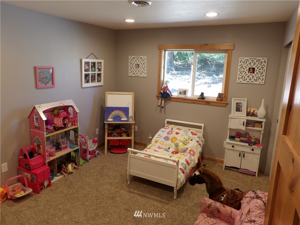 8276 Lusk Road Concrete, WA 98237 - Photo 15 of 25 Gallery Image 15