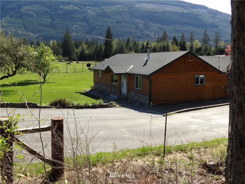 8276 Lusk Road Concrete, WA 98237 - Photo 22 of 25 Gallery Image 22