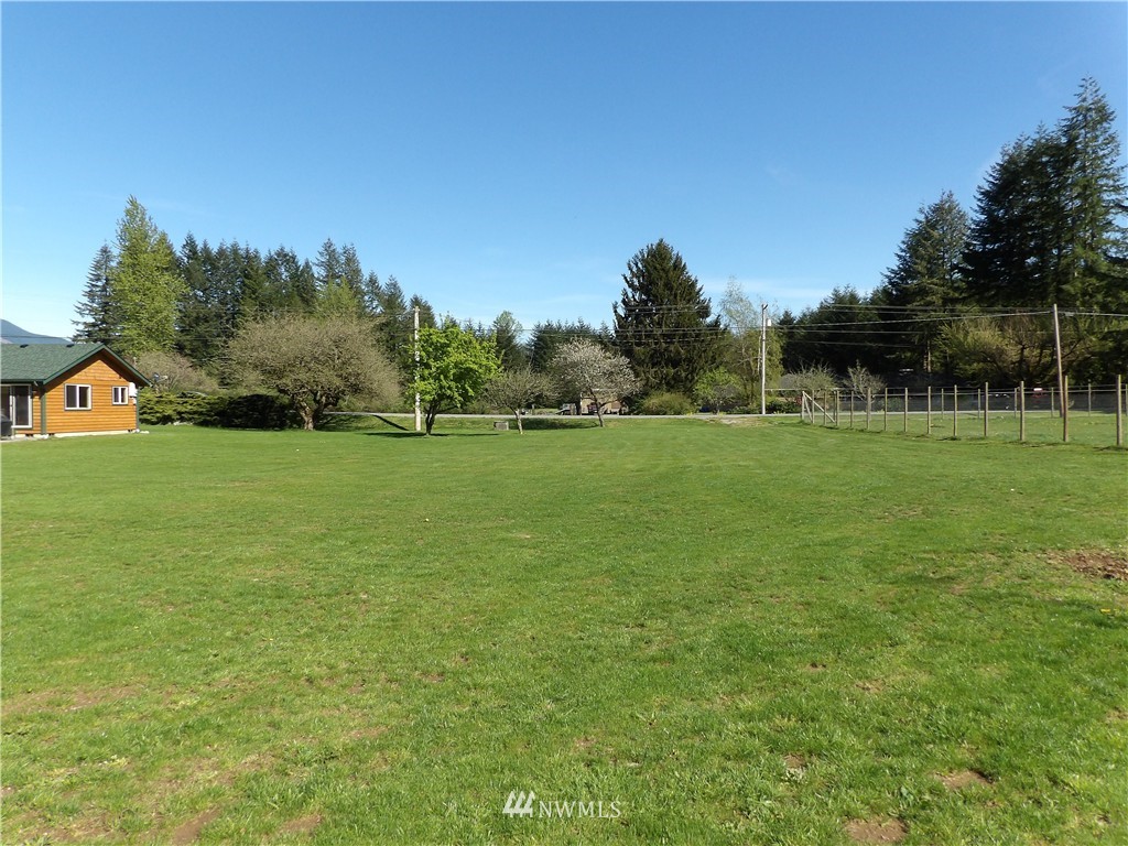 8276 Lusk Road Concrete, WA 98237 - Photo 4 of 25 Gallery Image 4