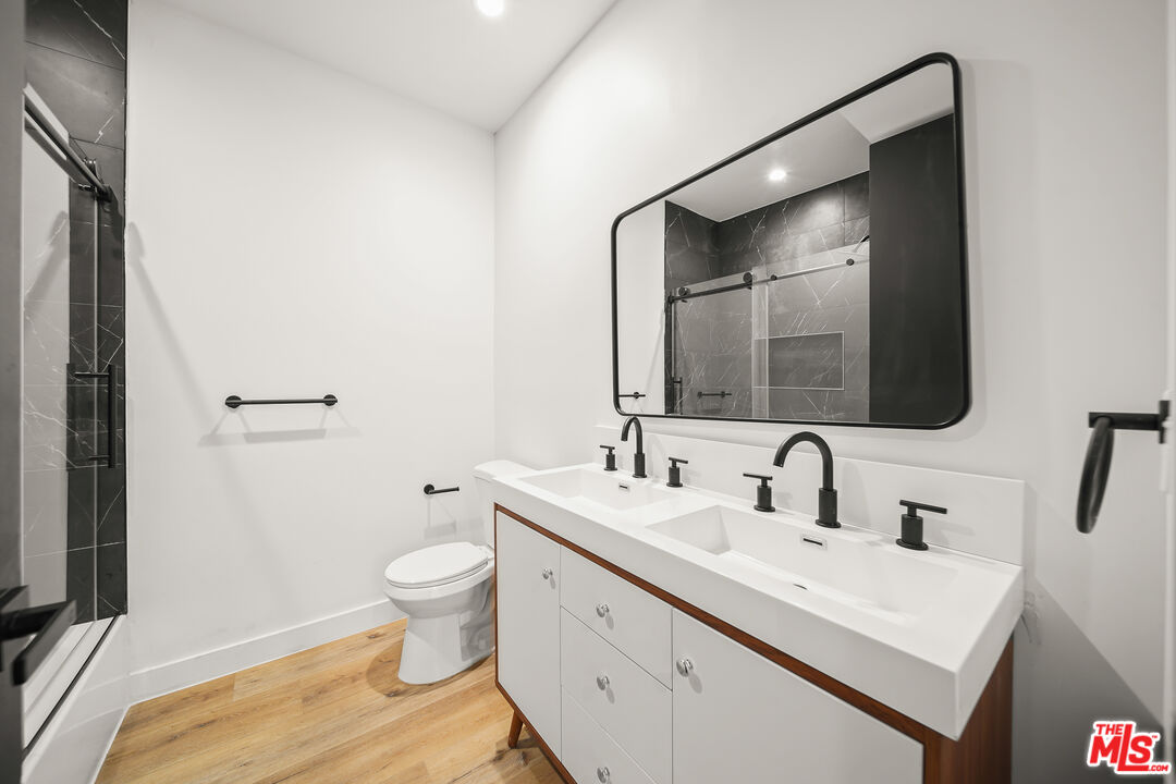 1518 Magnolia Avenue Los Angeles, CA 90006 - Photo 9 of 19