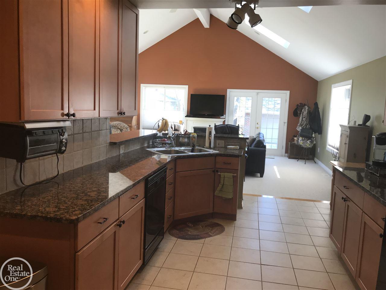 1962 Littlestone Road Grosse Pointe Woods, MI 48236 - Photo 5 of 25