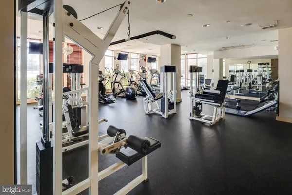 $2,800 | 9480 Virginia Center Boulevard, Unit 224, Vienna, VA 22181
