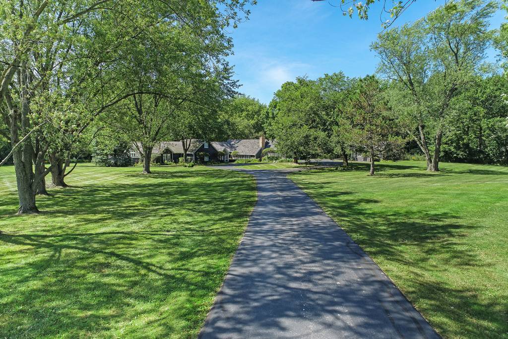 102 Brinker Road Barrington Hills, IL 60010 - Photo 35 of 38