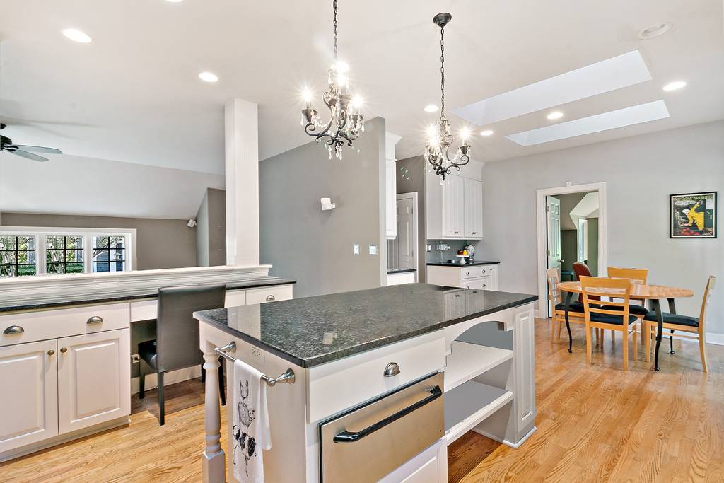 102 Brinker Road Barrington Hills, IL 60010 - Photo 6 of 38