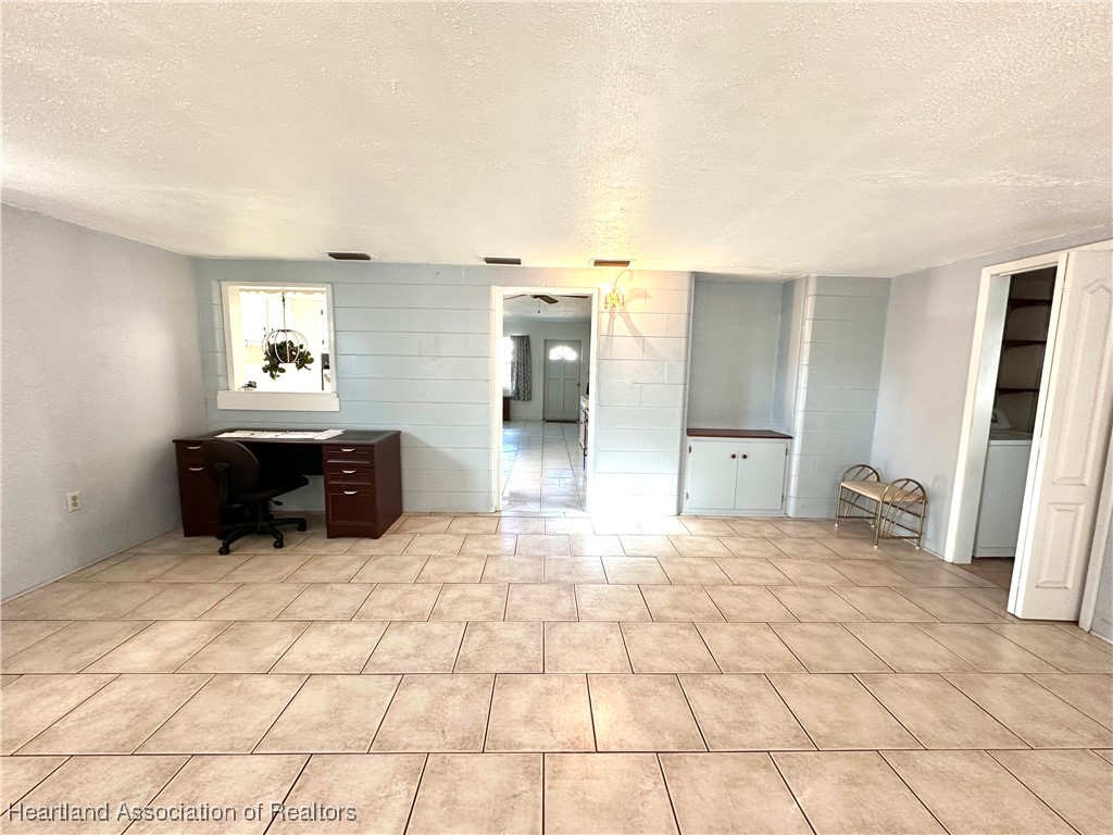 2110 Cleveland Road Sebring, FL 33870 - Photo 23 of 35