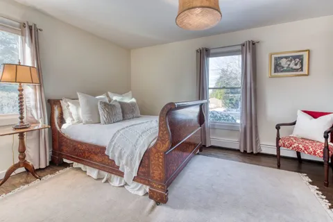 92 Pleasant Lane, Southampton, NY 11968