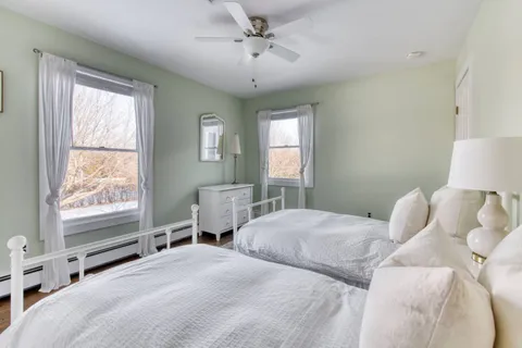 92 Pleasant Lane, Southampton, NY 11968