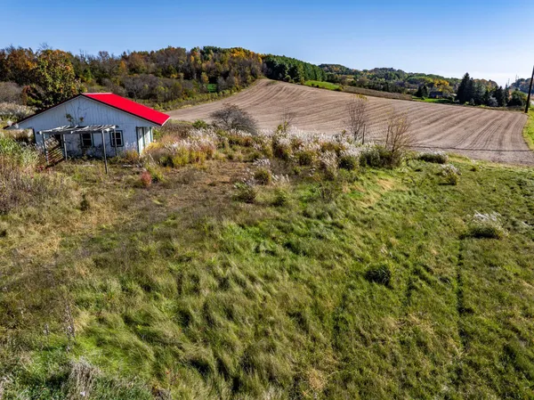 $750,000 | N16450 Hilltop Lane, Galesville, WI 54630
