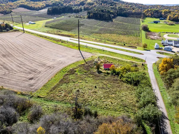 $750,000 | N16450 Hilltop Lane, Galesville, WI 54630