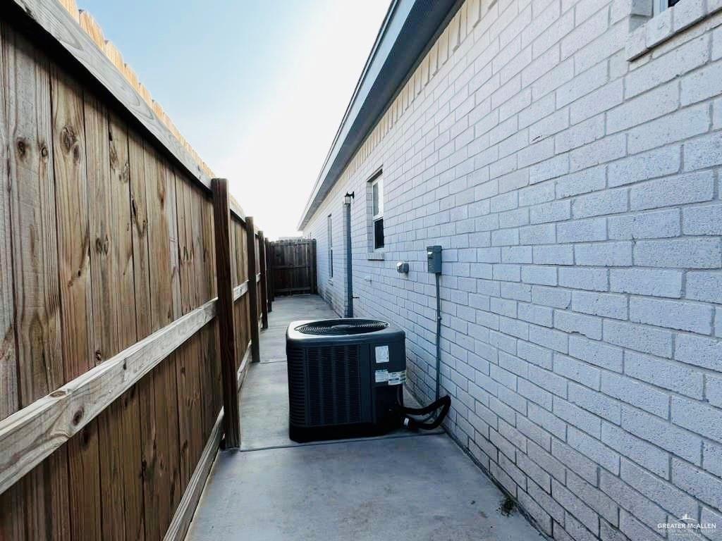 1614 Playa Drive, Unit 3 Weslaco, TX 78596 - Photo 11 of 11 a view of balcony