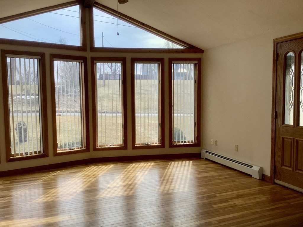17 G French Road Charlton, MA 01507 - Photo 3 of 24