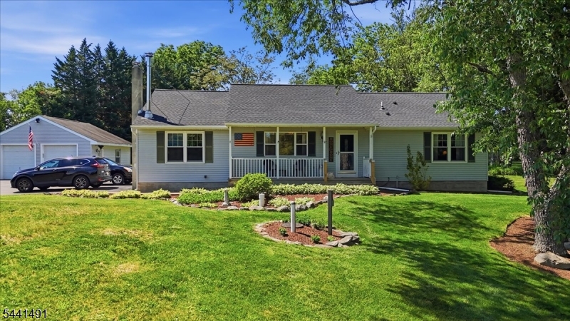3 Countryside Road Columbia, NJ 07832 - Photo 2 of 42