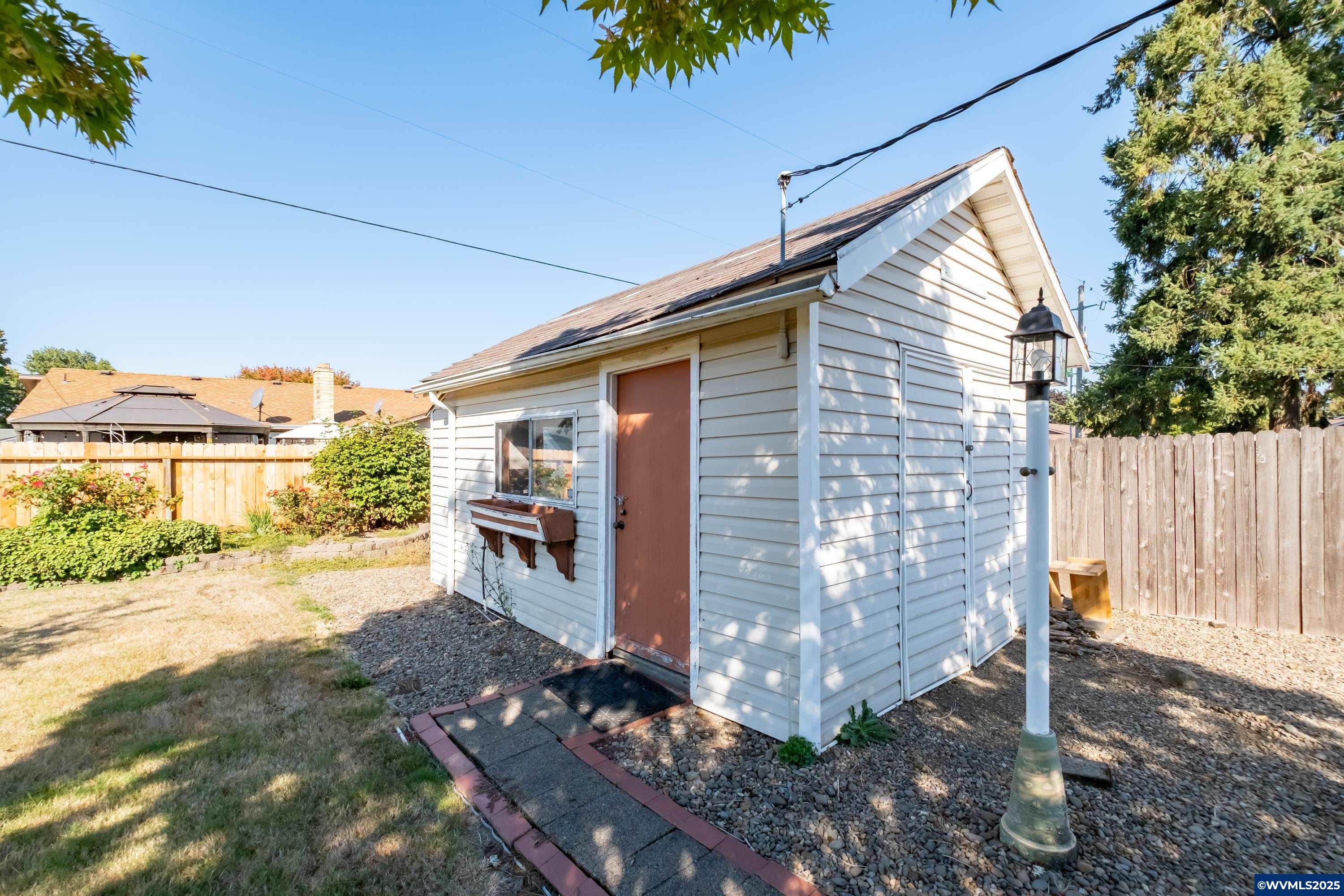 2514 Southeast Fulton Street Albany, OR 97322 - Photo 33 of 34 Gallery Image 33