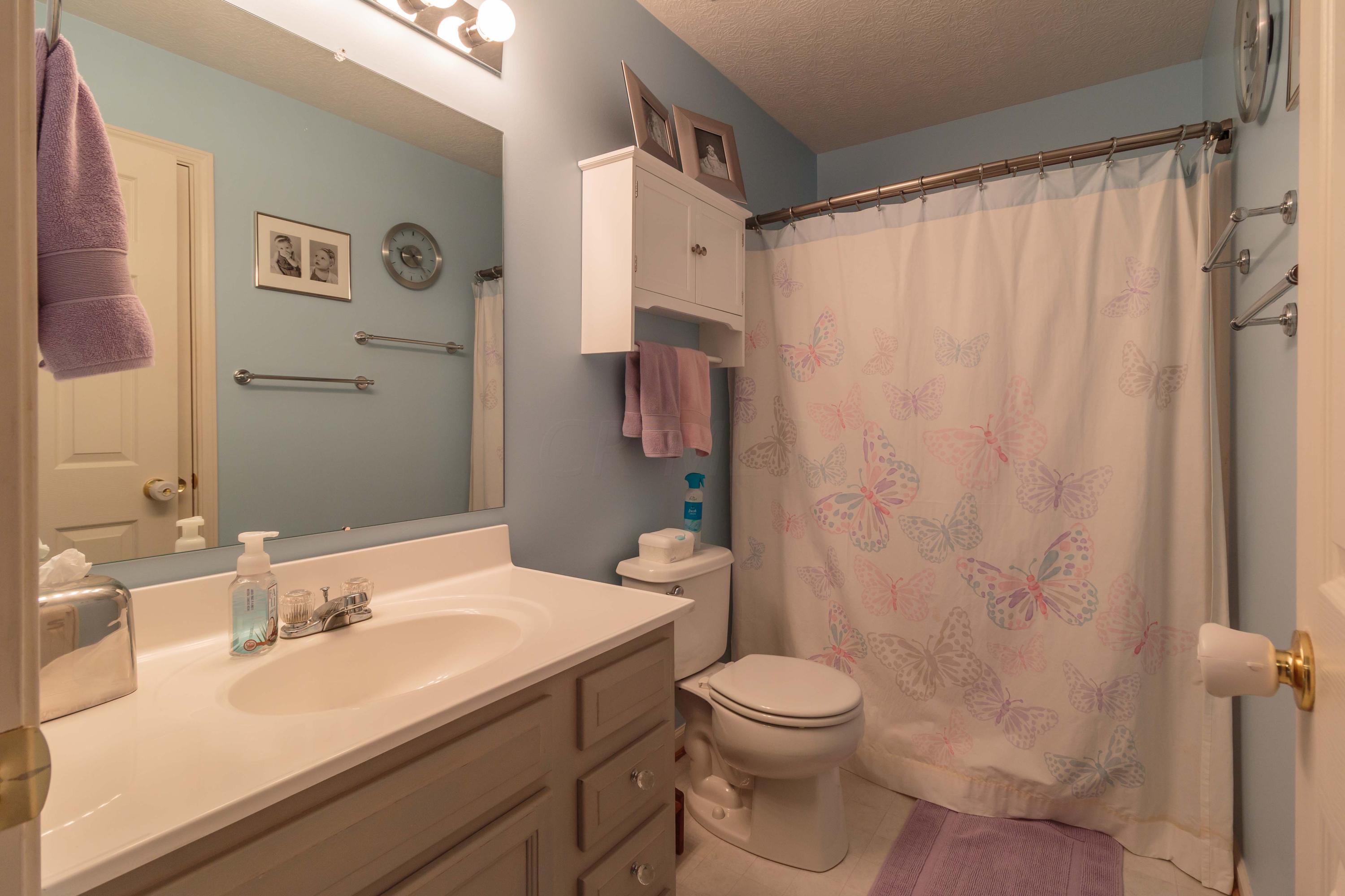 6286 Graessle Road London, OH 43140 - Photo 8 of 42