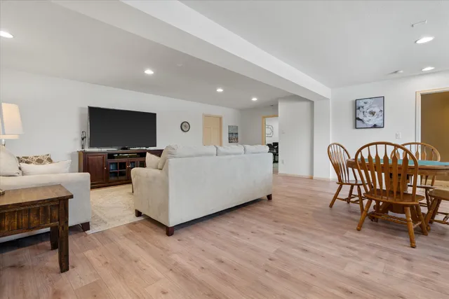 $899,000 | W261N2830 Woodburne Court, Pewaukee, WI 53072