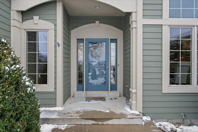 $899,000 | W261N2830 Woodburne Court, Pewaukee, WI 53072