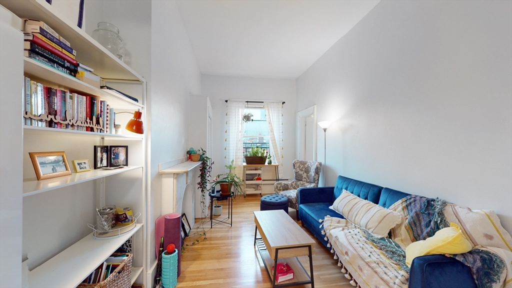 397 Beacon Street, Unit 4R Boston, MA 02116 - Photo 1 of 8