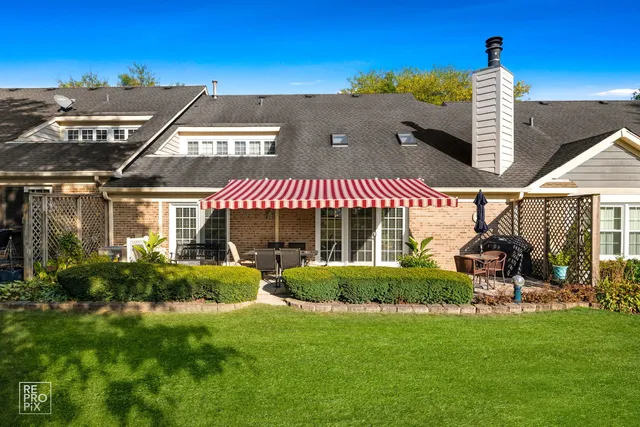 $420,000 | 544 Philip Drive, Bartlett, IL 60103