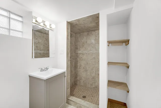 $330,000 | 5720-22 Northcote Avenue, Hammond, IN 46320