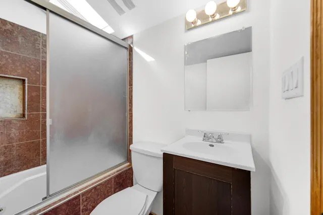 $330,000 | 5720-22 Northcote Avenue, Hammond, IN 46320