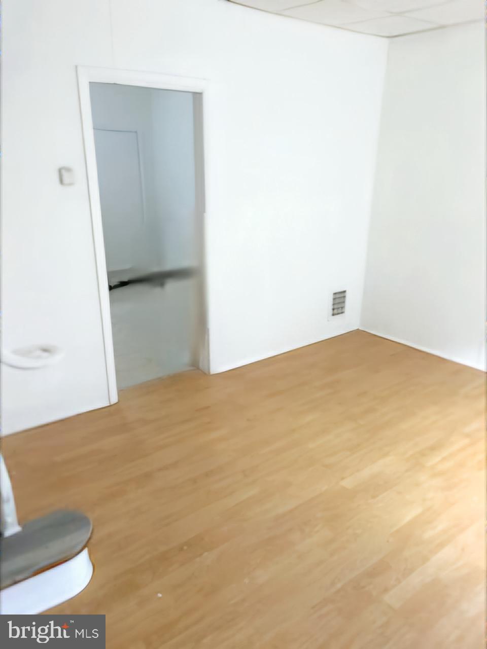 2223 Yelland Street Philadelphia, PA 19140 - Photo 7 of 25 Dining Area